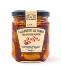 Vaso frontale di Calabrotti al tonno, peperoncini ripieni con tonno e conservati sott'olio extra vergine d'oliva