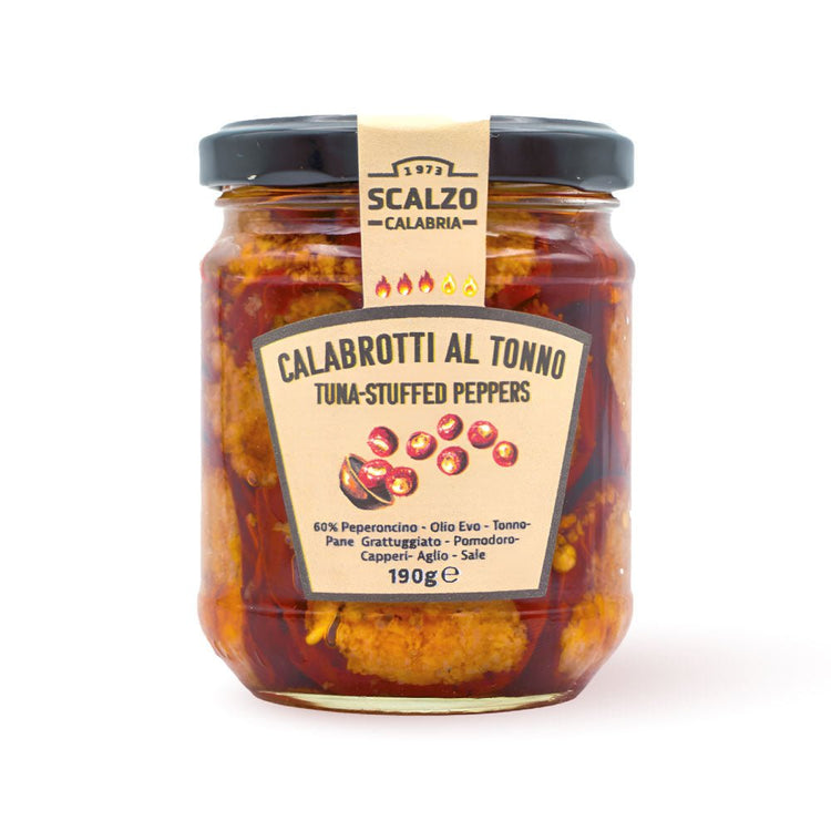 Vaso frontale di Calabrotti al tonno, peperoncini ripieni con tonno e conservati sott'olio extra vergine d'oliva