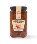 Vaso frontale da 280 grammi di Fuoco di Calabria Scalzo Calabria, una salsa piccante a base di peperoncini calabresi e altri ingredienti locali, conservata in olio extra vergine d'oliva.